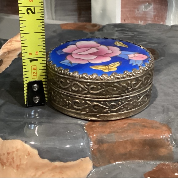 🔵 Vintage - Ornate Silver Plated - Mirrored Lid Trinket Box - Est. 70 years old - Picture 15 of 15